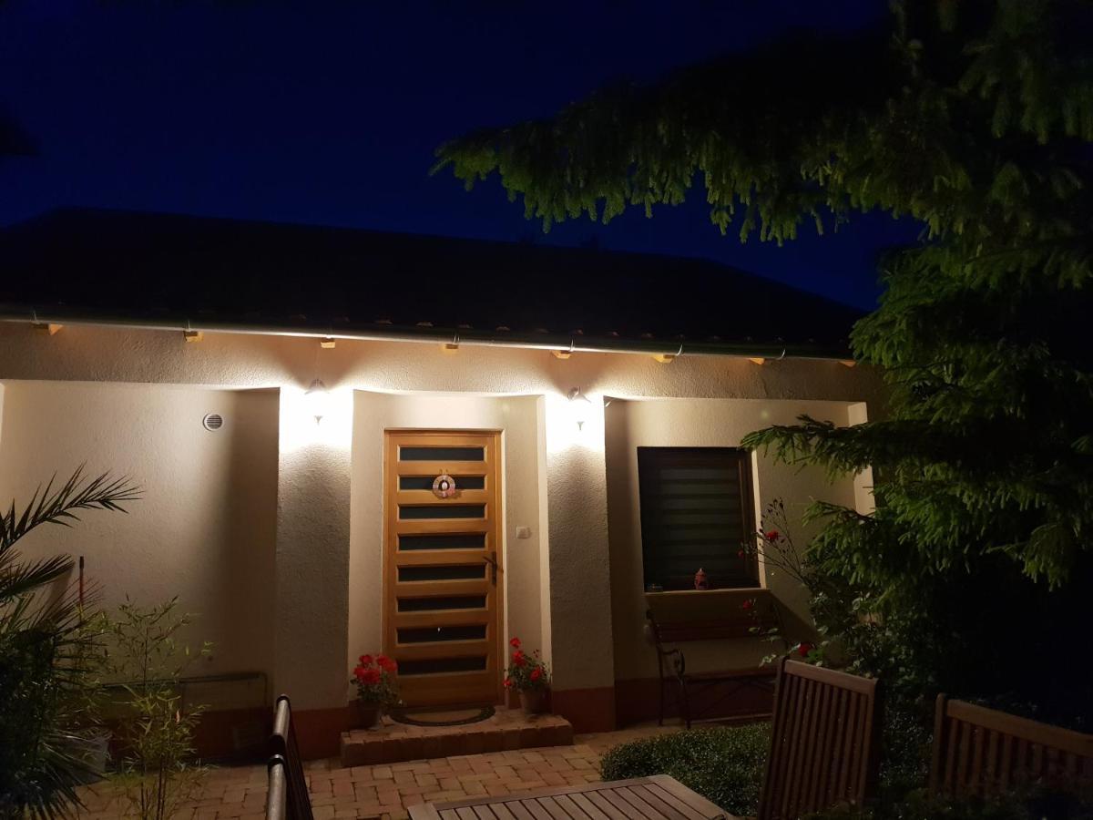 Fuered Deluxe Garden Apartment バラトンフレド エクステリア 写真